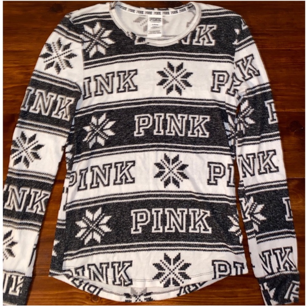 🎁Victoria’s Secret PINK Long-Sleeve Sleep Shirt